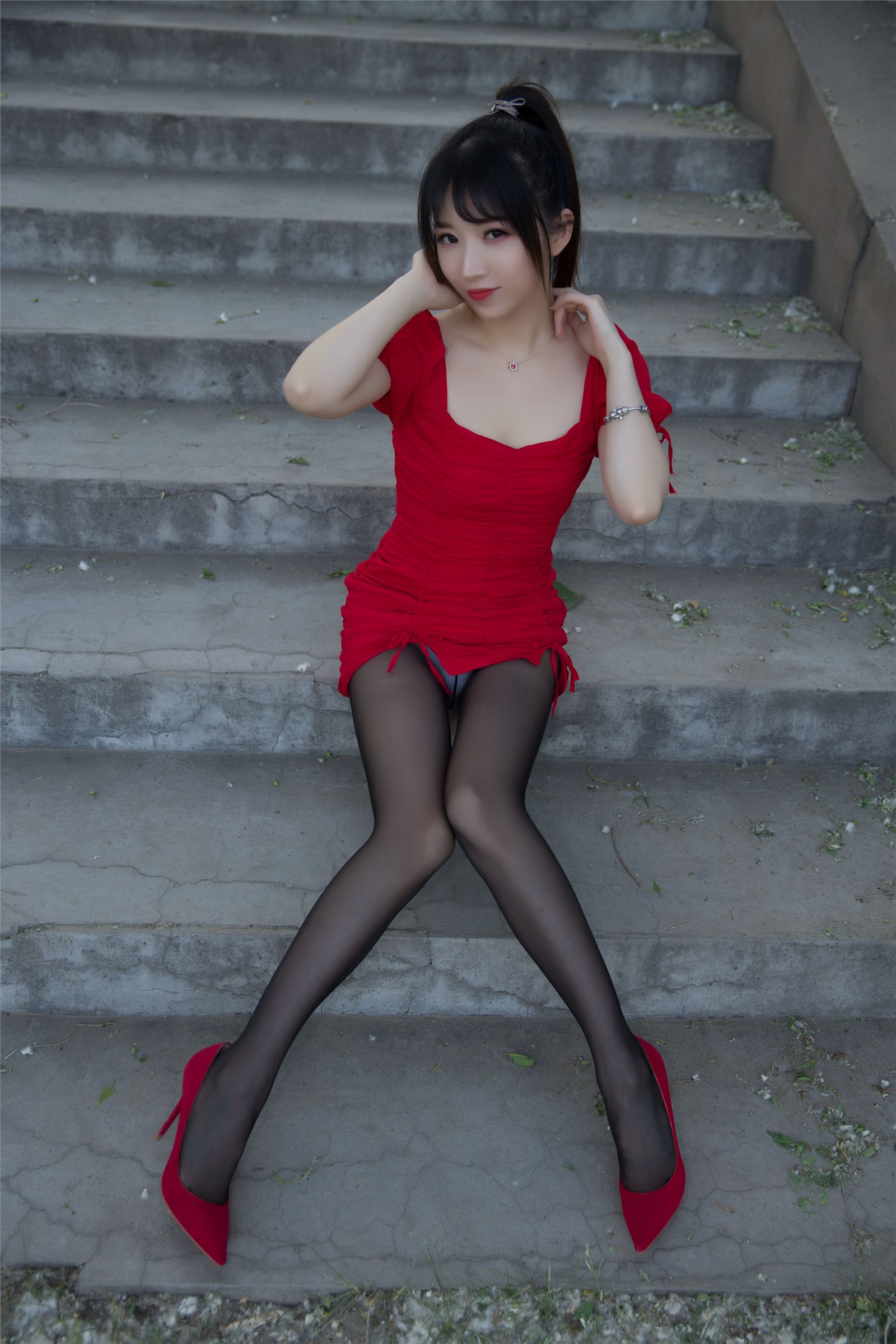 Little Witch Luna - Outdoor little red dress(55)